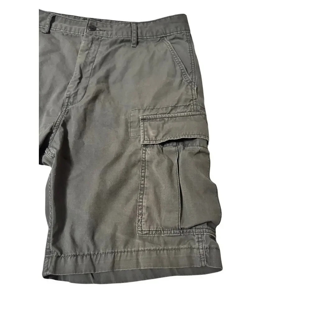 Levi’s Carrier Cargo Shorts Men’s Size 36 Gray Ripstop Cargo Shorts Preowned